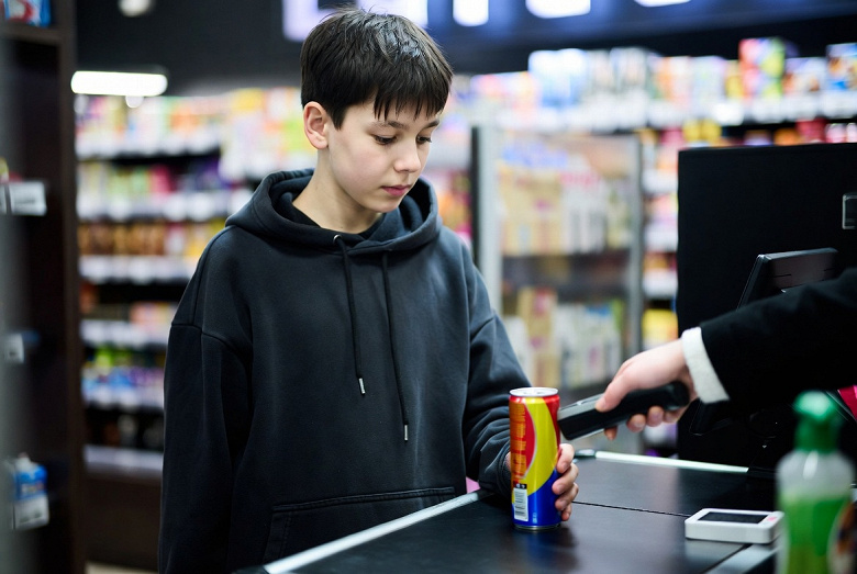 В России хотят использовать биометрию для онлайн-продажи энергетиков. Пилотный проект для товаров 18+ запущен в Москве